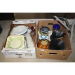 Two boxes of miscellaneous tea and dinnerware, vas