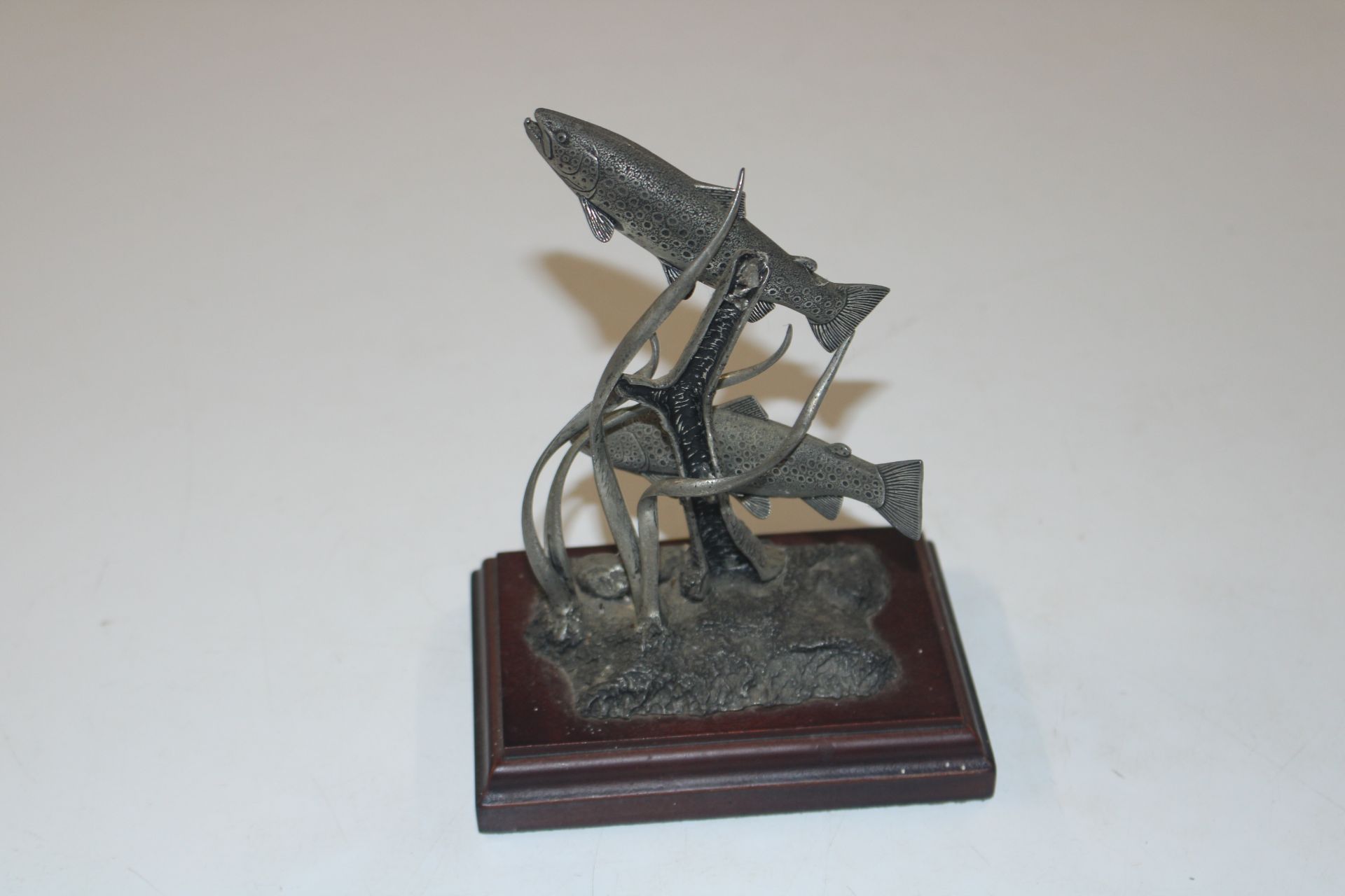 A sculpture depicting salmon, signed T.P. Brown - Image 3 of 3