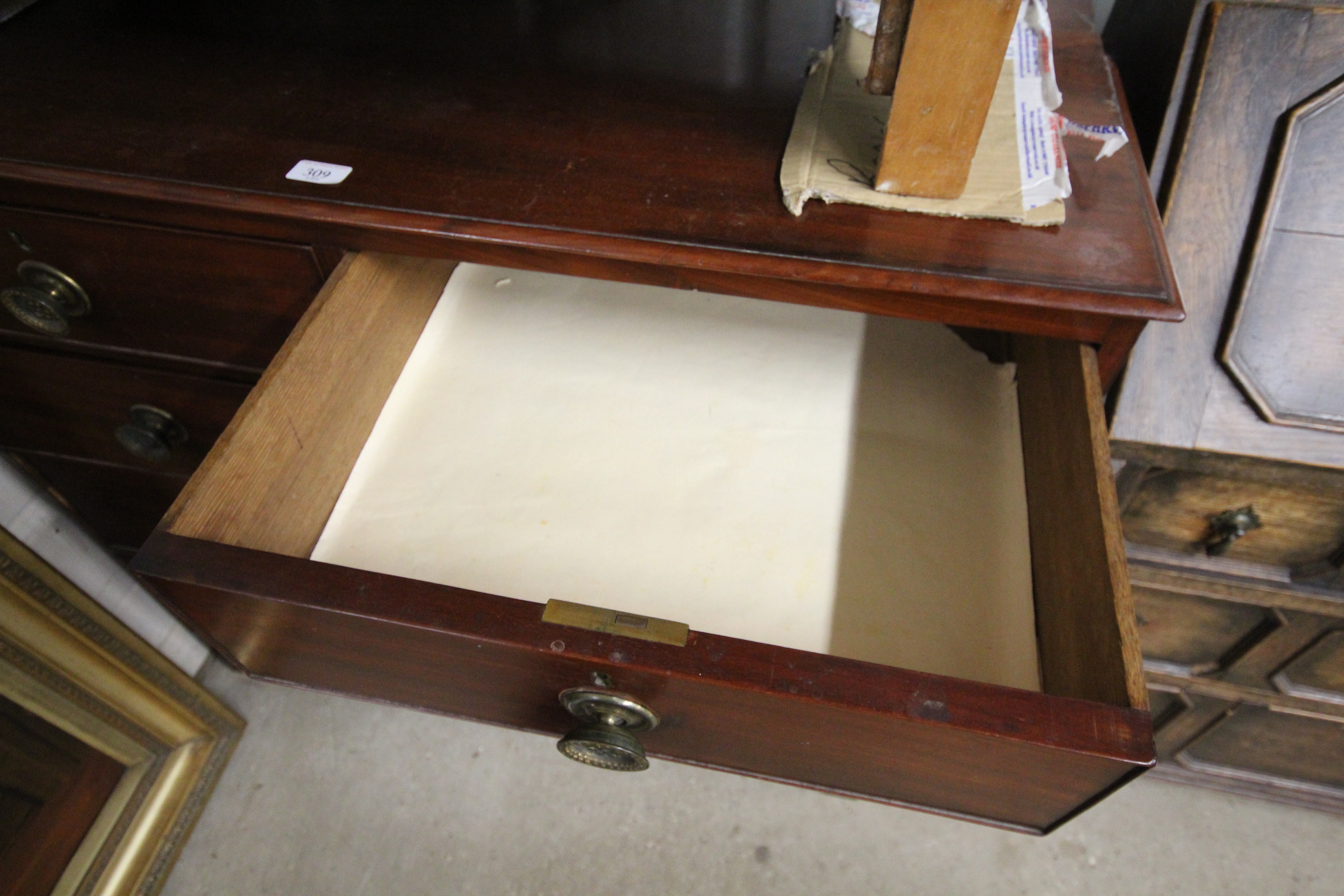 A 19th Century mahogany chest of two short and thr - Bild 3 aus 3