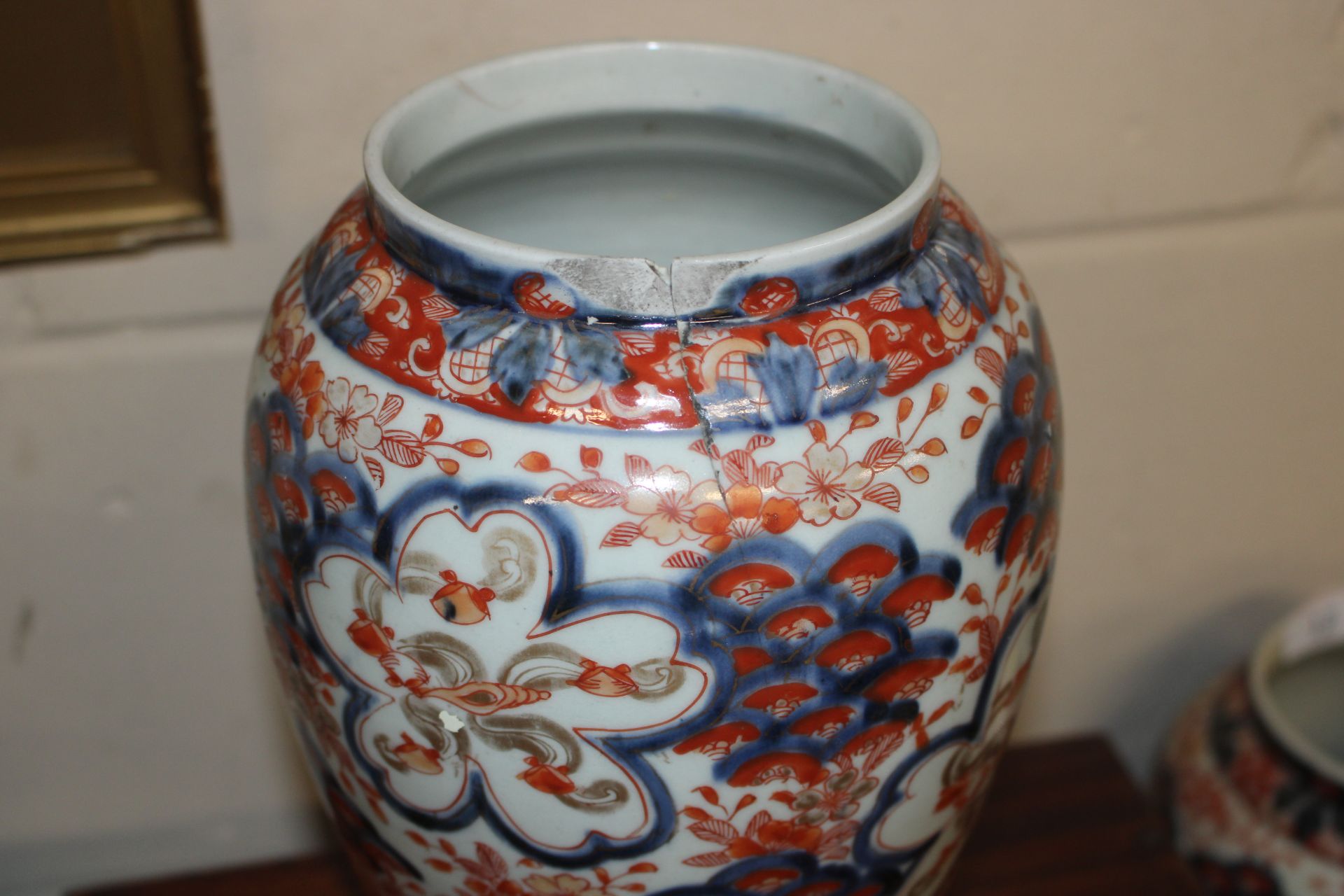 A pair of Japanese Imari baluster vases AF - Image 6 of 8