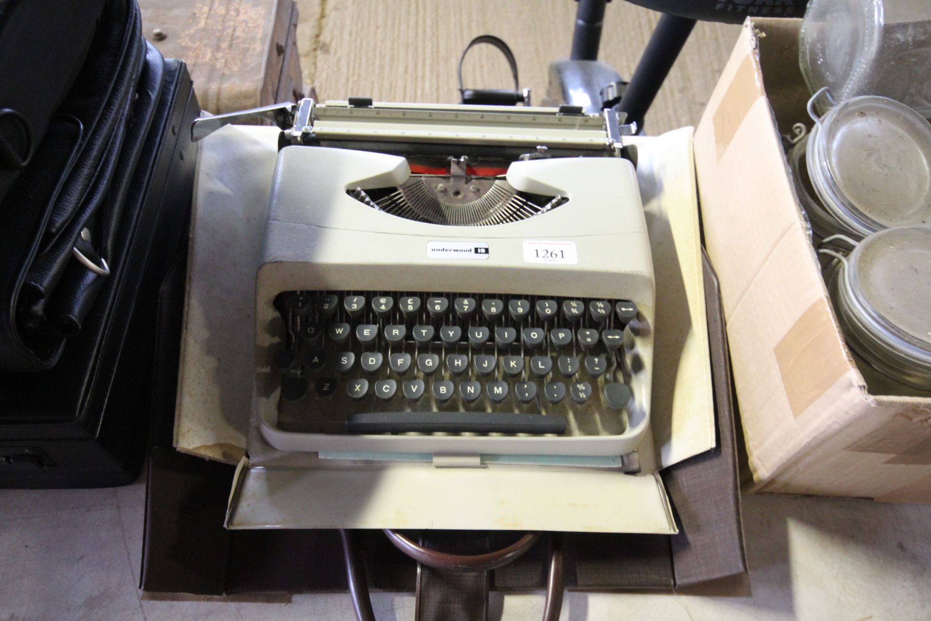 A Underwood 18 portable typewriter