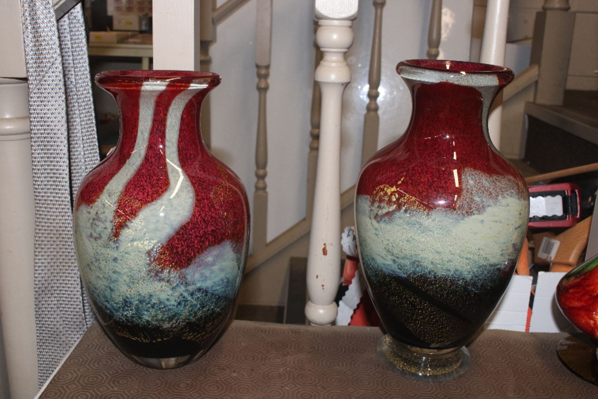 A Mdina glass bowl and two matching vases - Image 2 of 4