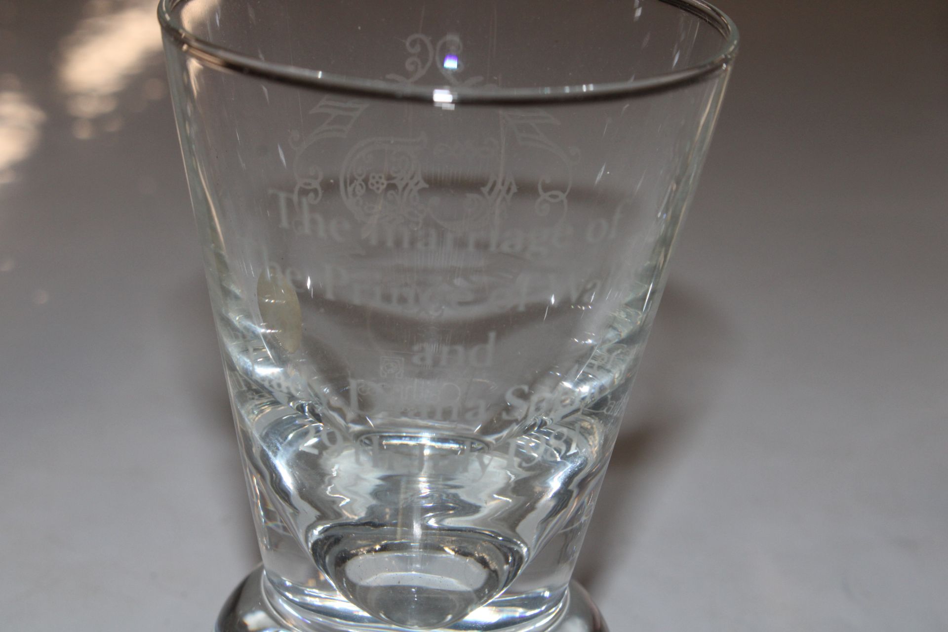 Five Caithness engraved glasses - Image 7 of 10
