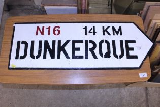 A sign for "Dunkerque"