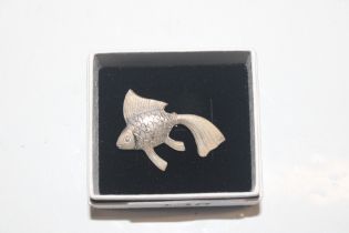 A 925 Sterling silver fish brooch by Haandarbejde