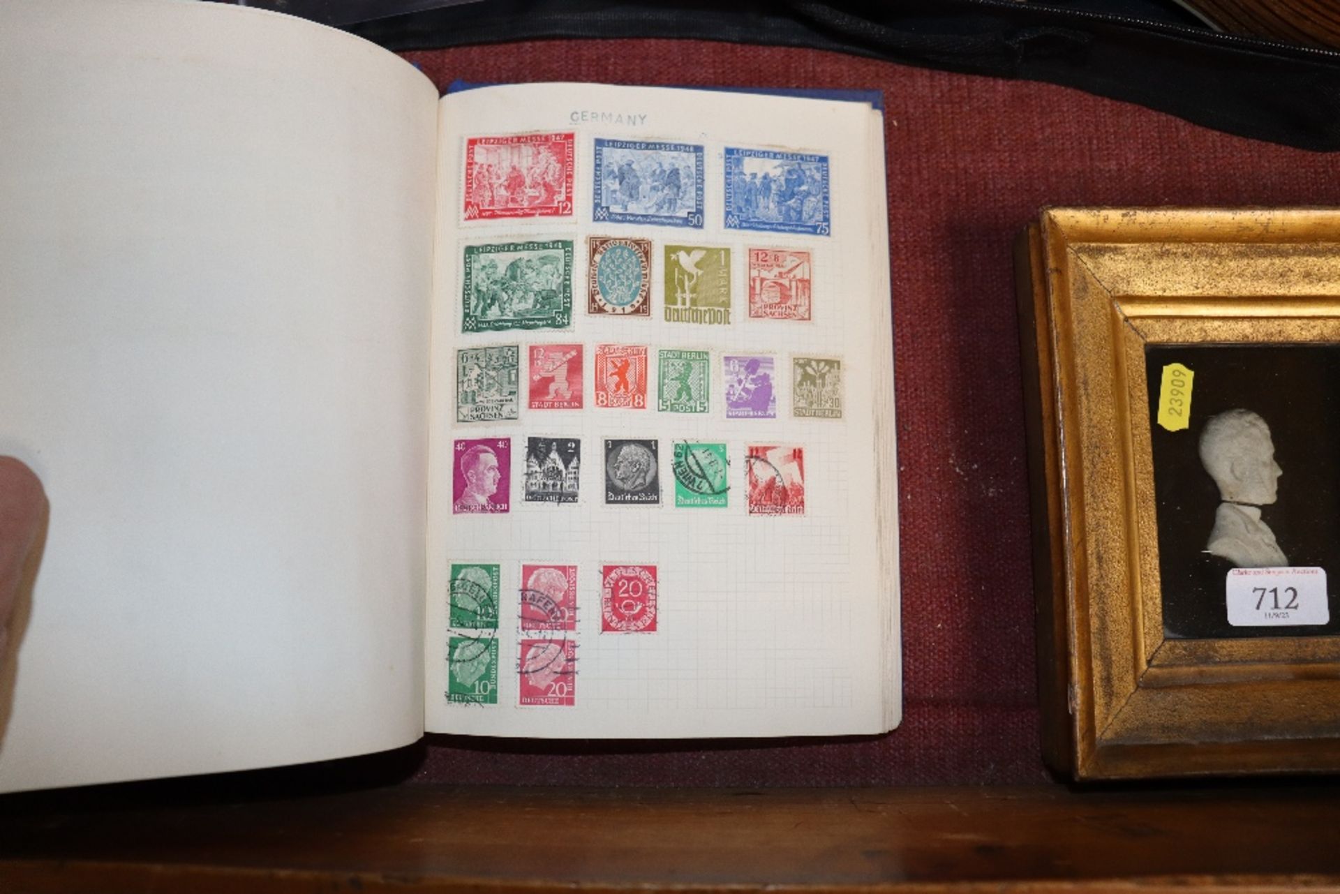 A stamp album and contents - Image 6 of 7