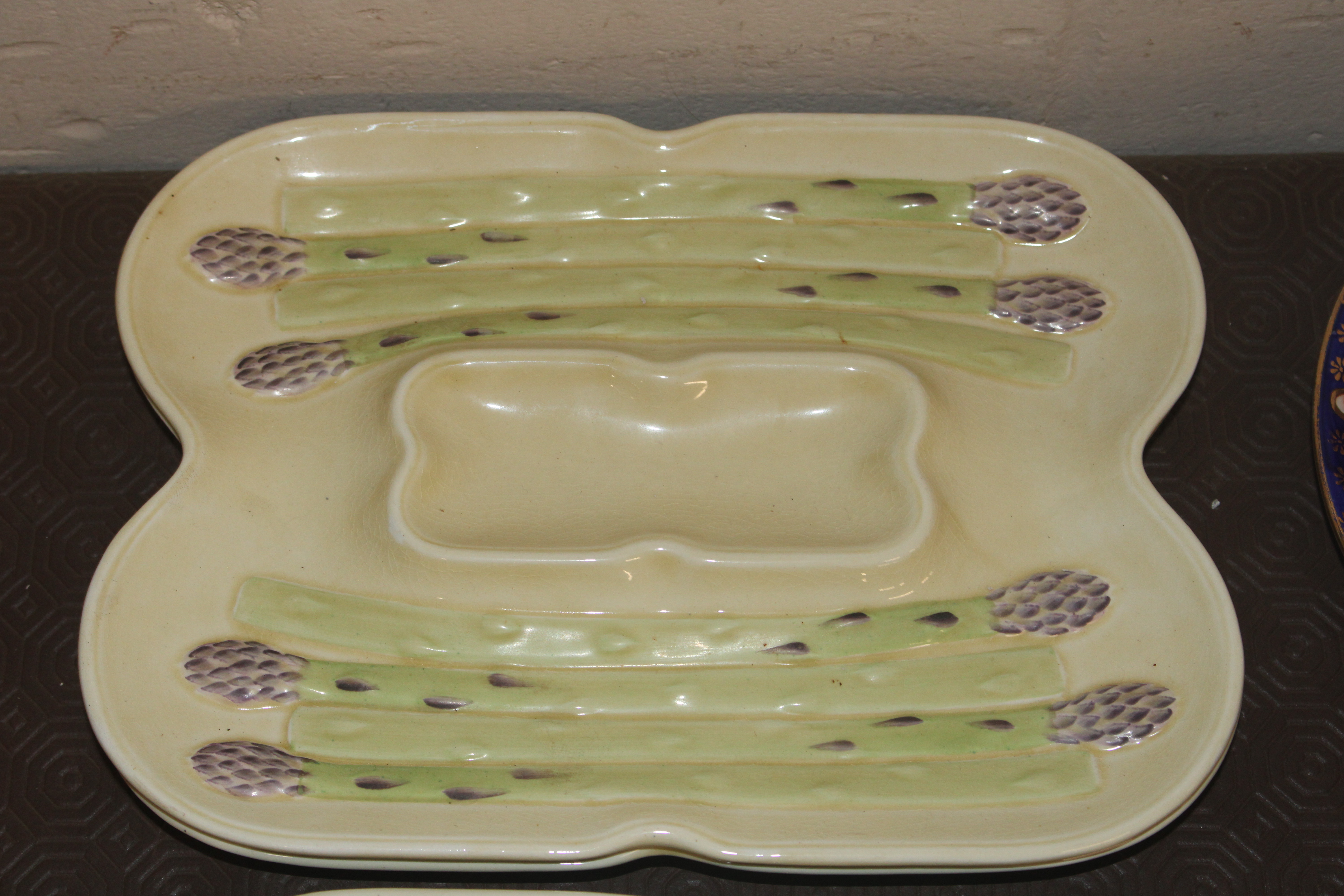Six Minton pottery asparagus dishes - Image 2 of 3