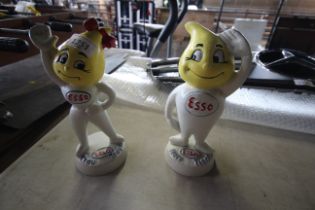 A pair Esso money banks (120)