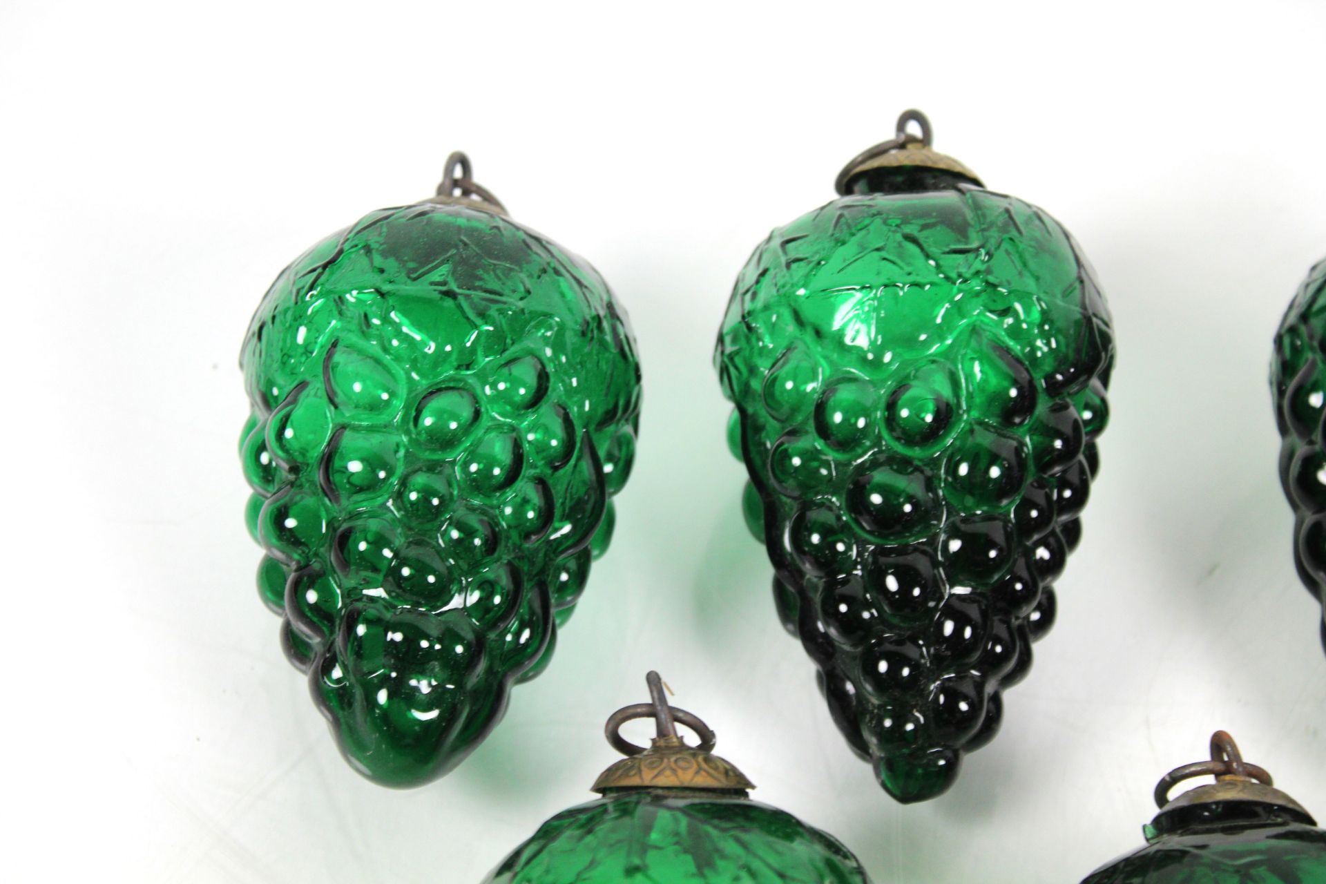 A collection of moulded coloured glass hanging Chr - Image 2 of 8