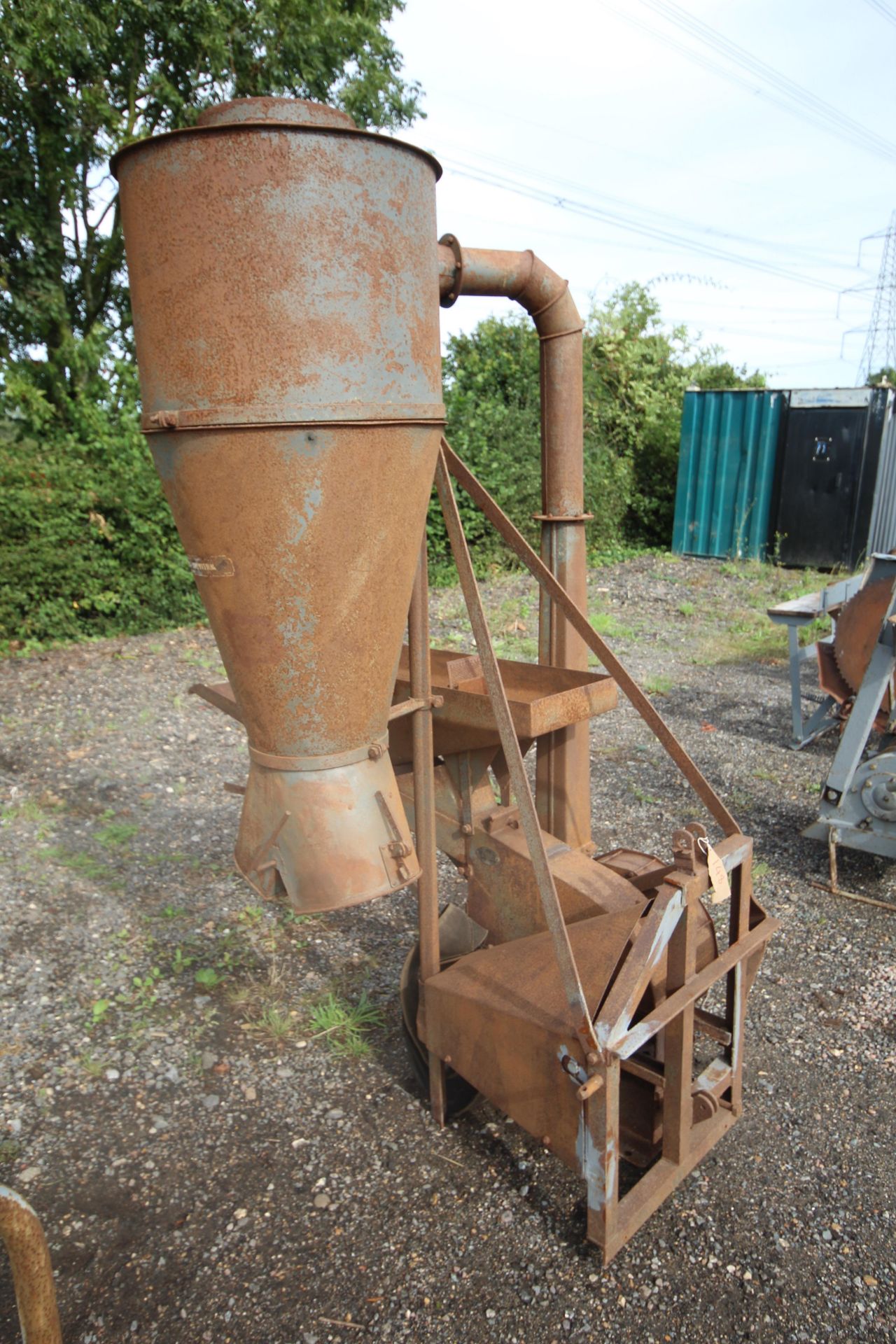 Ferguson Portable Hammer Mill. Model Number H-LE-A20. Serial Number HFM605. With various screens. - Image 4 of 18