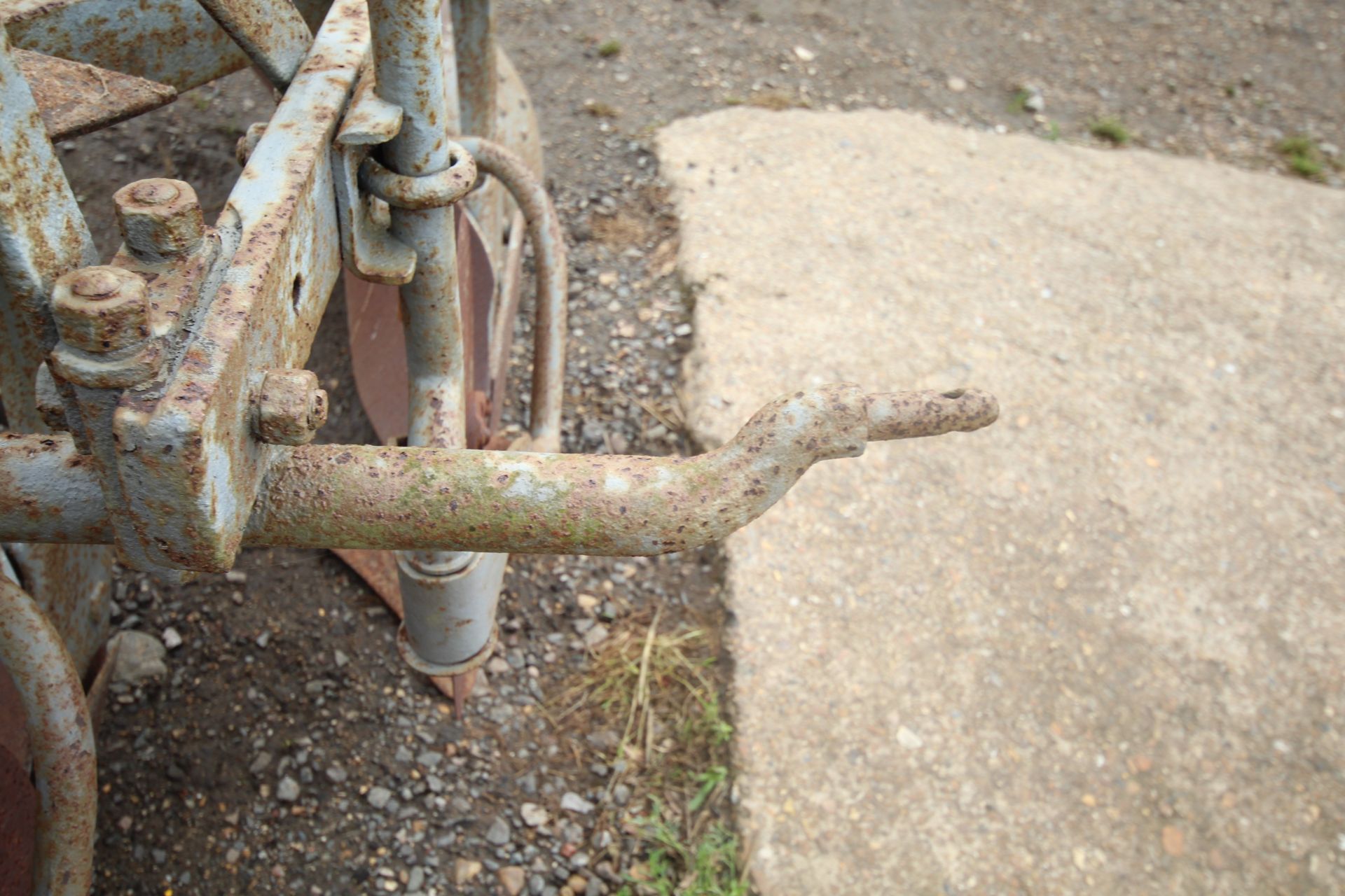 Ferguson 2 furrow plough. With discs and skimmers. No badge. - Image 8 of 20