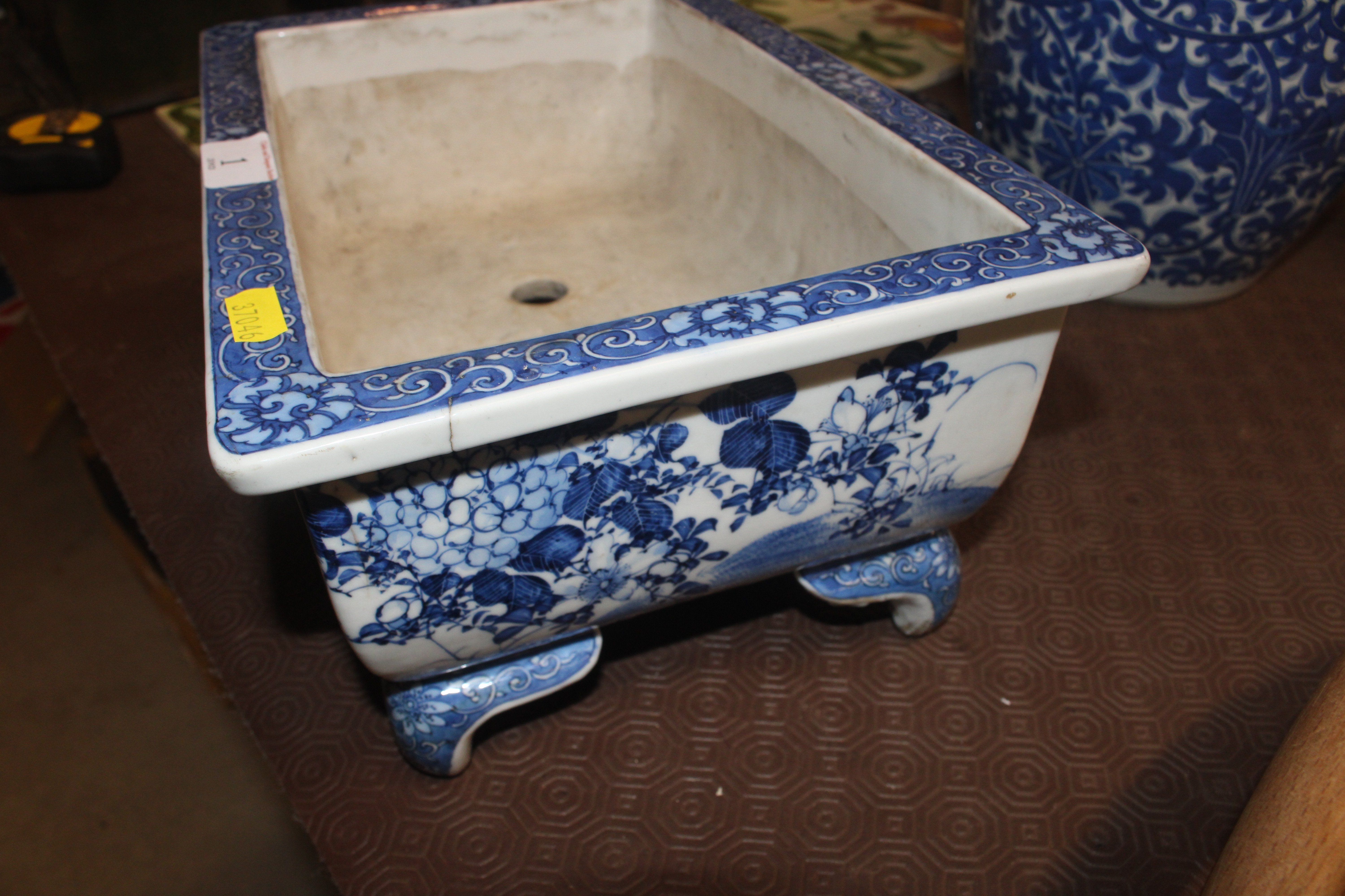 An Oriental blue and white Bonsai bowl or jardiniè - Image 4 of 8