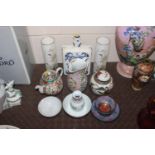 A collection of Oriental ceramics including crackl