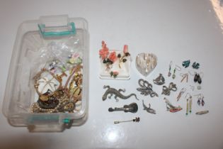 A box of various costume jewellery to include gold