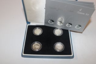 A 2004 United Kingdom silver pattern set "Royal Be