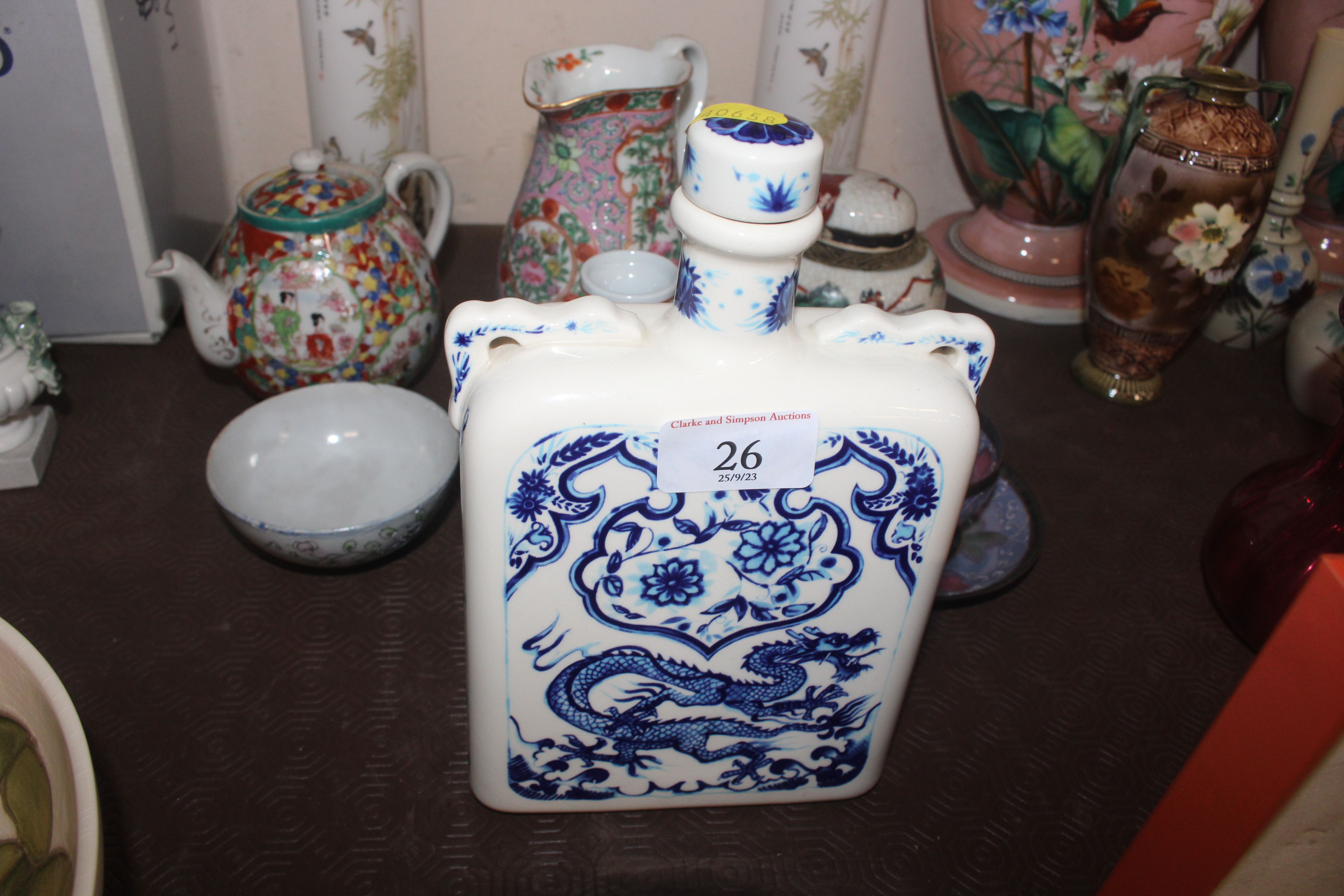 A collection of Oriental ceramics including crackl - Image 7 of 8