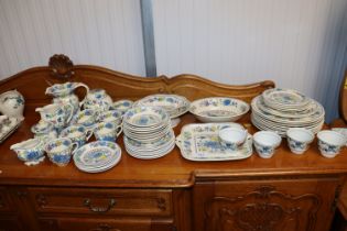 A collection of Masons "Regency" pattern dinner and teaware