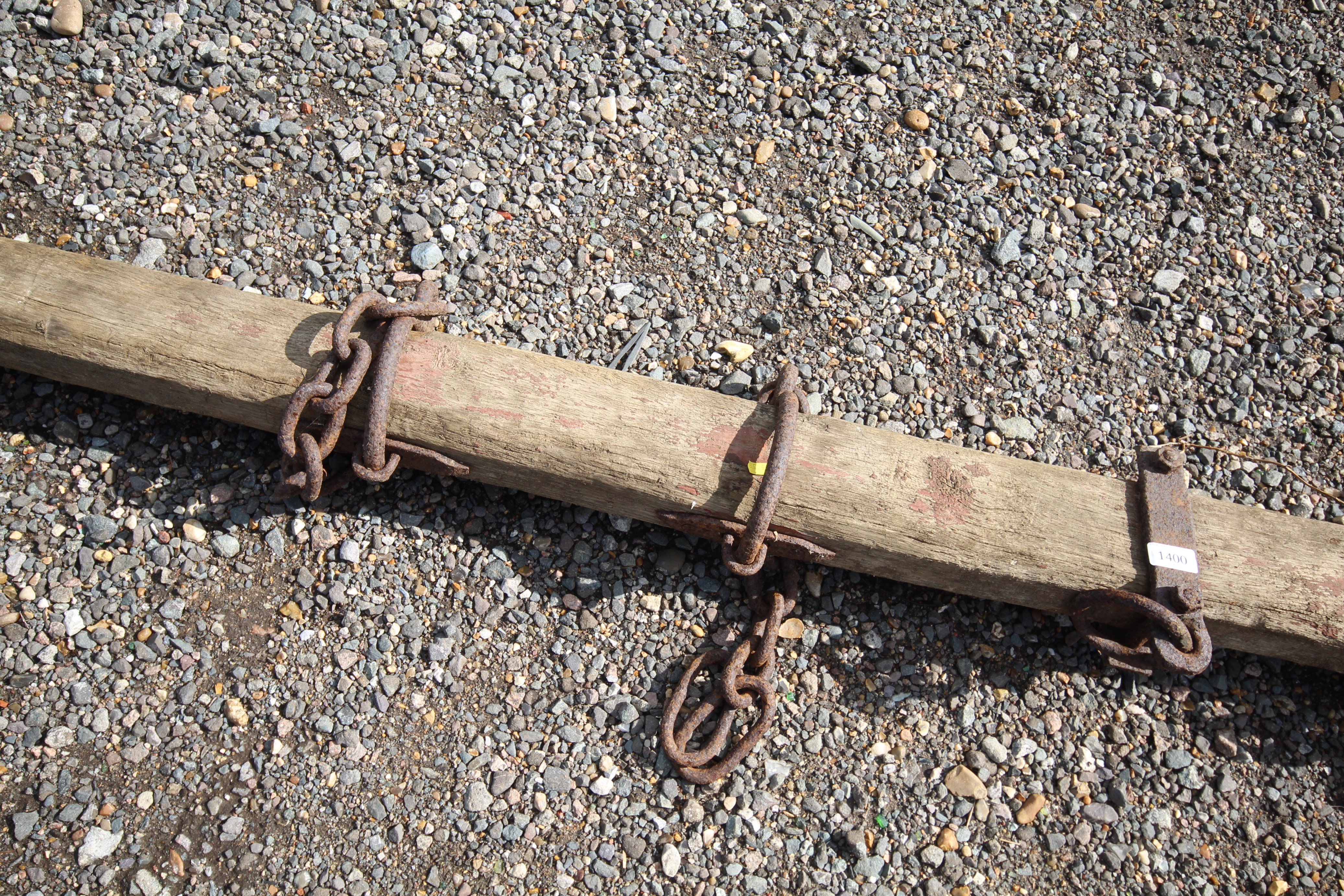 An old wooden horse drawn harrow frame - Image 4 of 5