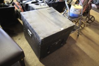 An insulated travel box