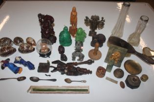 A box containing Quimper figures; various Oriental