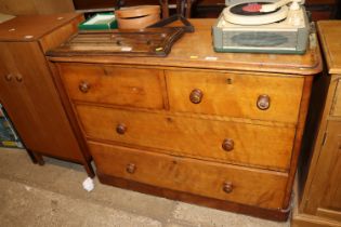 A Victorian chest fitted two short and two long dr