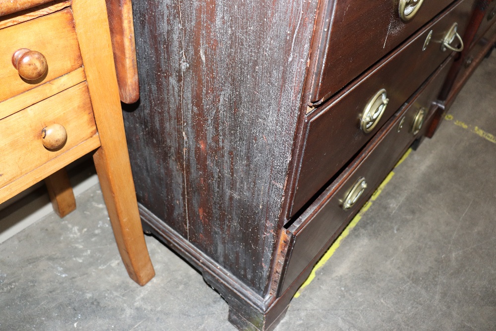 A Georgian mahogany tall boy chest, the upper section fitted three short and three long drawers - Bild 21 aus 21