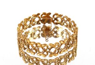 A 9ct gold bracelet, 40gms