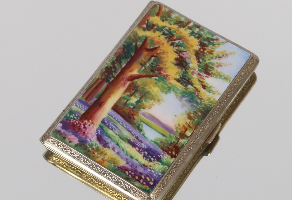 A gold plated and enamel cigarette case, decorated with a bluebell wood, 8.5cm x 6cm - Bild 2 aus 5
