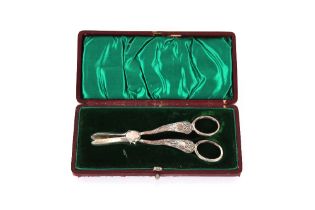 A cased pair of late Victorian silver grape scissors, Sheffield 1895