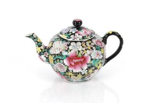 An Oriental floral decorated tea set, comprising fifteen pieces