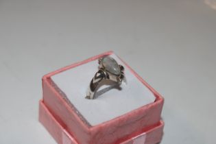 A Sterling silver and moonstone set ring, ring siz