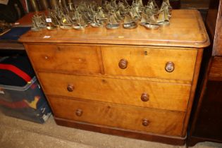 A Victorian chest fitted two short over two long d