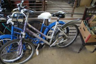 A lady's Gent Sedona mountain bike with front susp