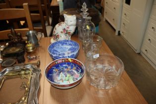 A Copeland Spode 'Italian' patterned bowl, a Japan