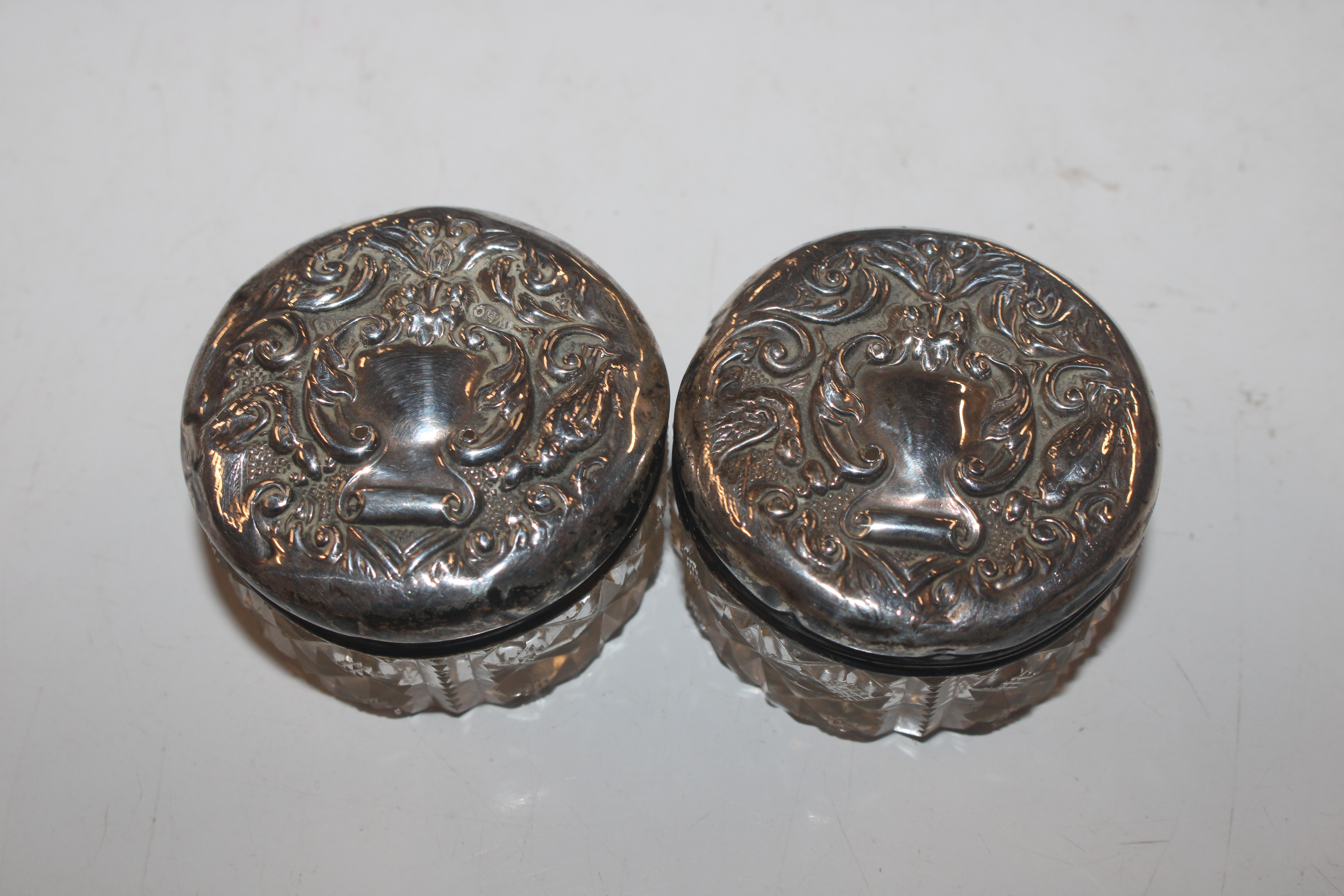 Six Oriental white metal spoons and shell shaped b - Image 2 of 7