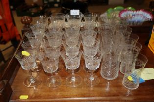 A quantity of Pall Mall Lady Hamilton glassware