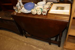 An oak gate leg table