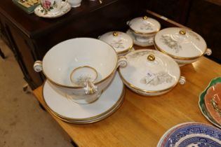 A Spode "Chatham" pattern soup tureen on stand with