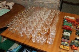 A collection of miscellaneous table glassware