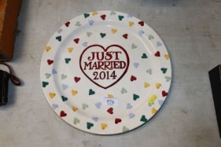 An Emma Bridgewater 'Just Married 2014' plate