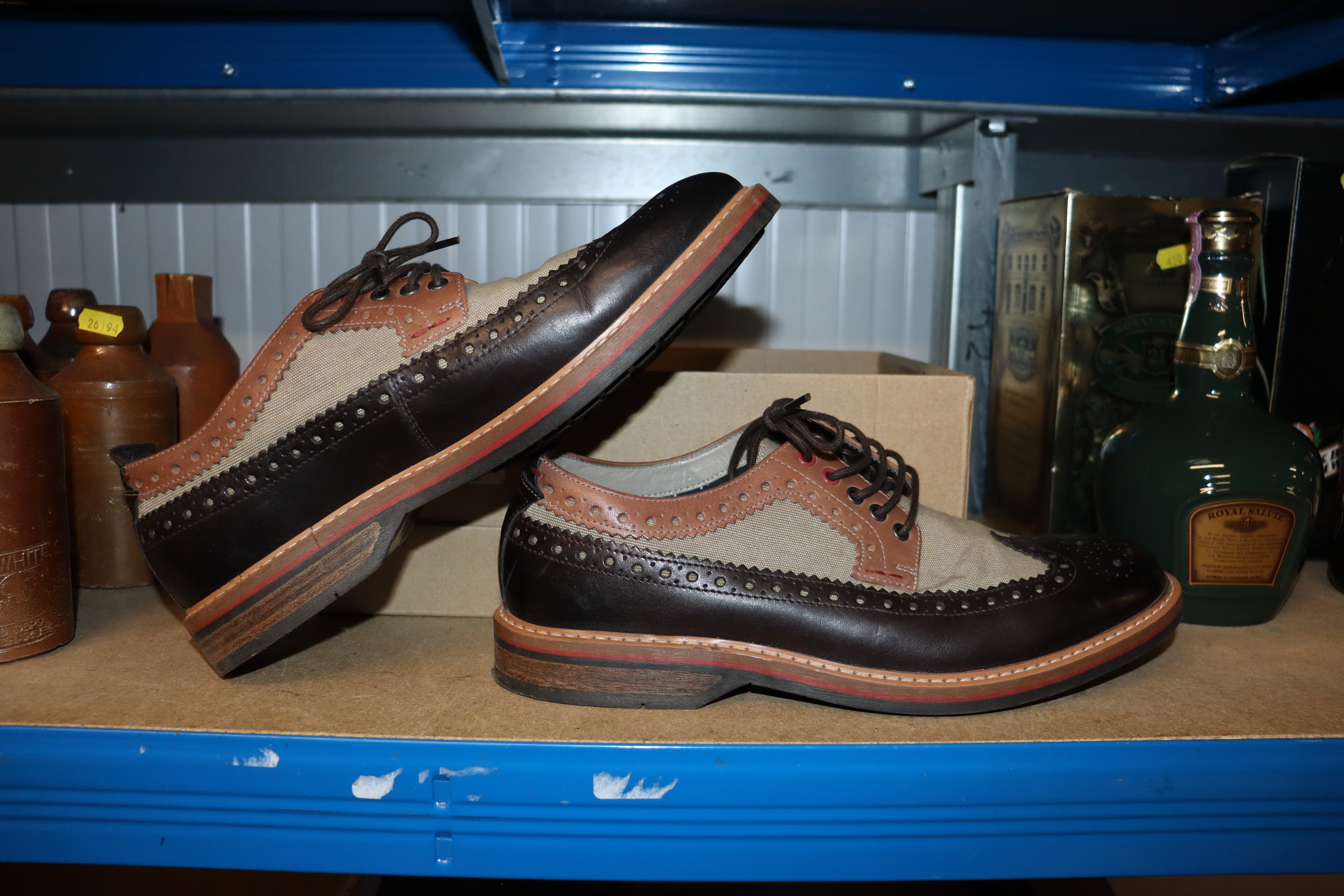 A pair of gent's Clarkes shoes, size 9