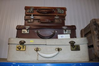 A quantity of various vintage cases