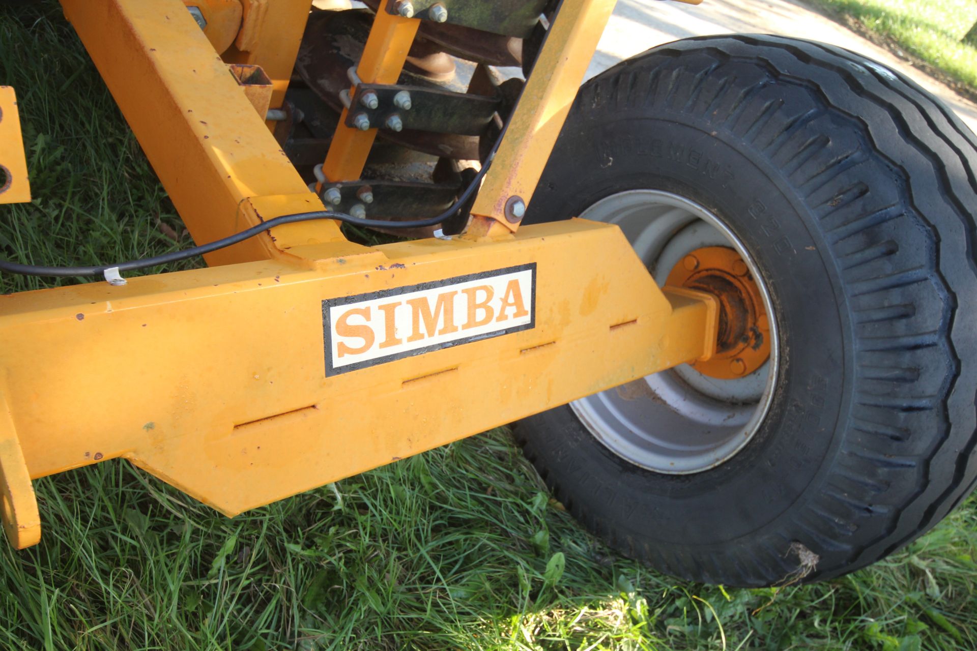 Simba 4.6m hydraulic folding Cultipress. Serial number 99970051. Comprising two rows of rigid leg - Image 27 of 48