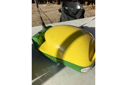 **UPDATED DESCRIPTION** John Deere StarFire 6000 dome (RTK) and screen (AutoTrac and section - Image 9 of 15