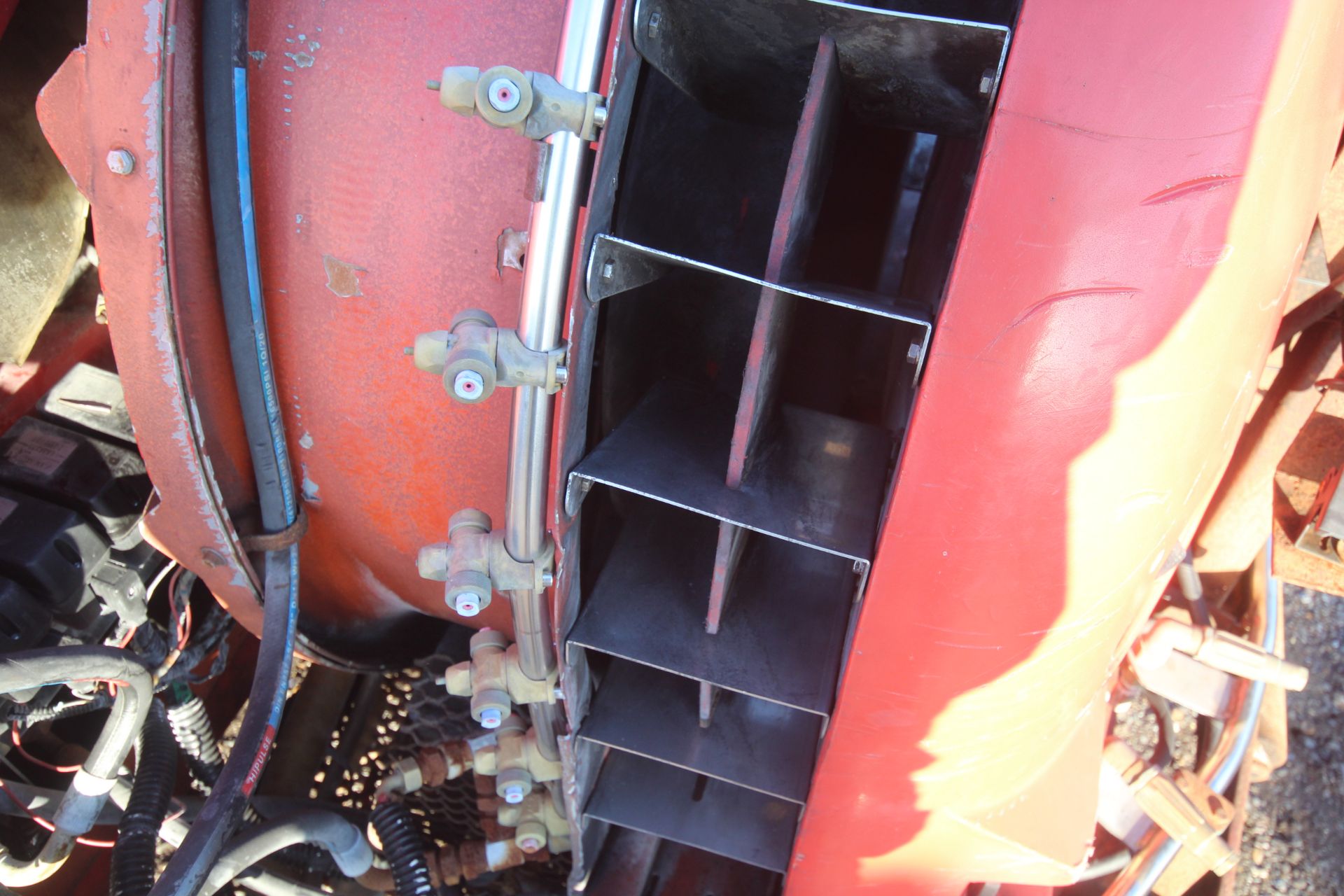 Tifone Cobra 2000 Interceptor 4WD 4WS self-propelled Line sprayer. 2013. Showing 1,161 hours. - Image 22 of 66