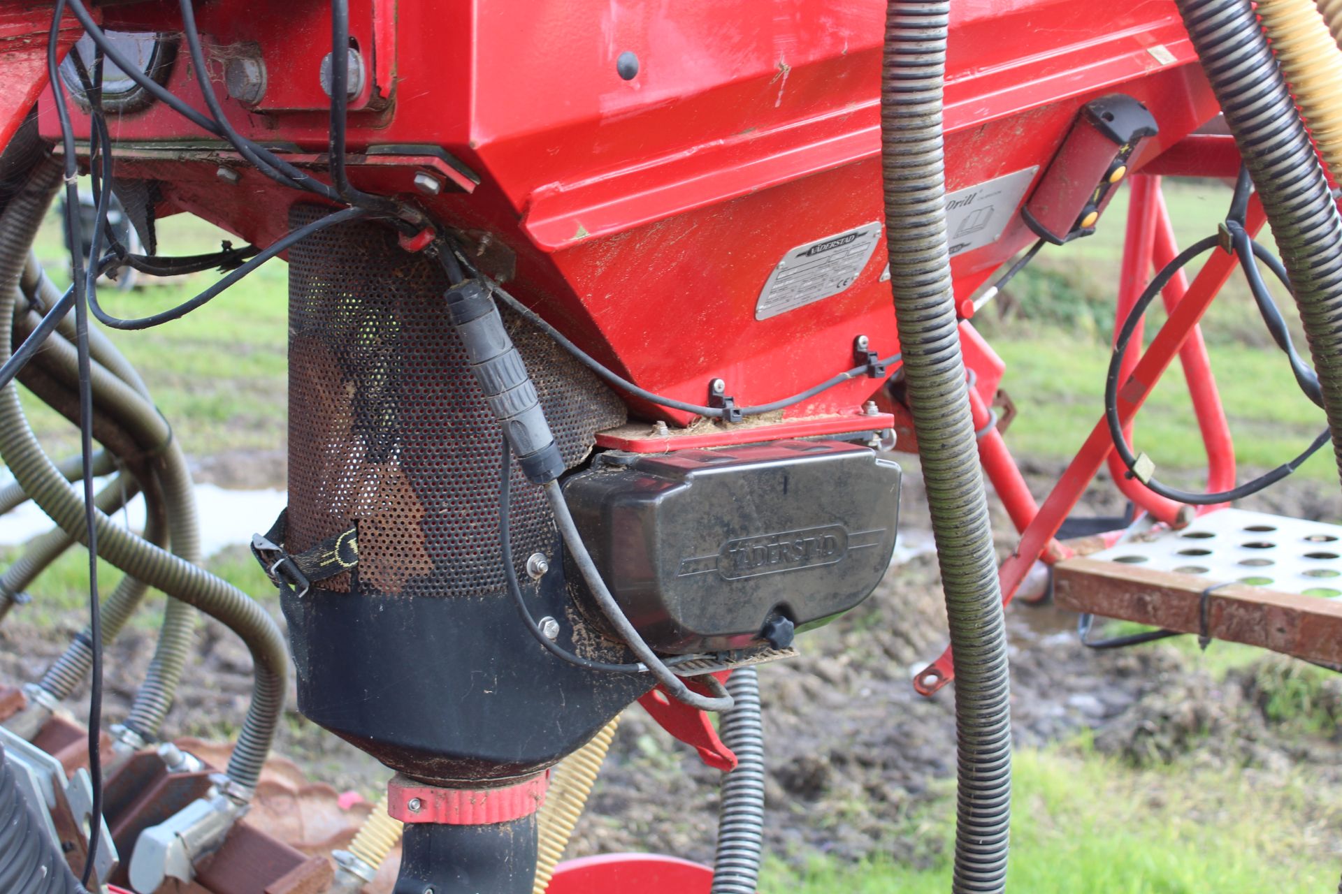 Vaderstad Biodrill 360 seeder. 2014. Currently set up as 15 outlet on bar, previously mounted to - Image 8 of 22
