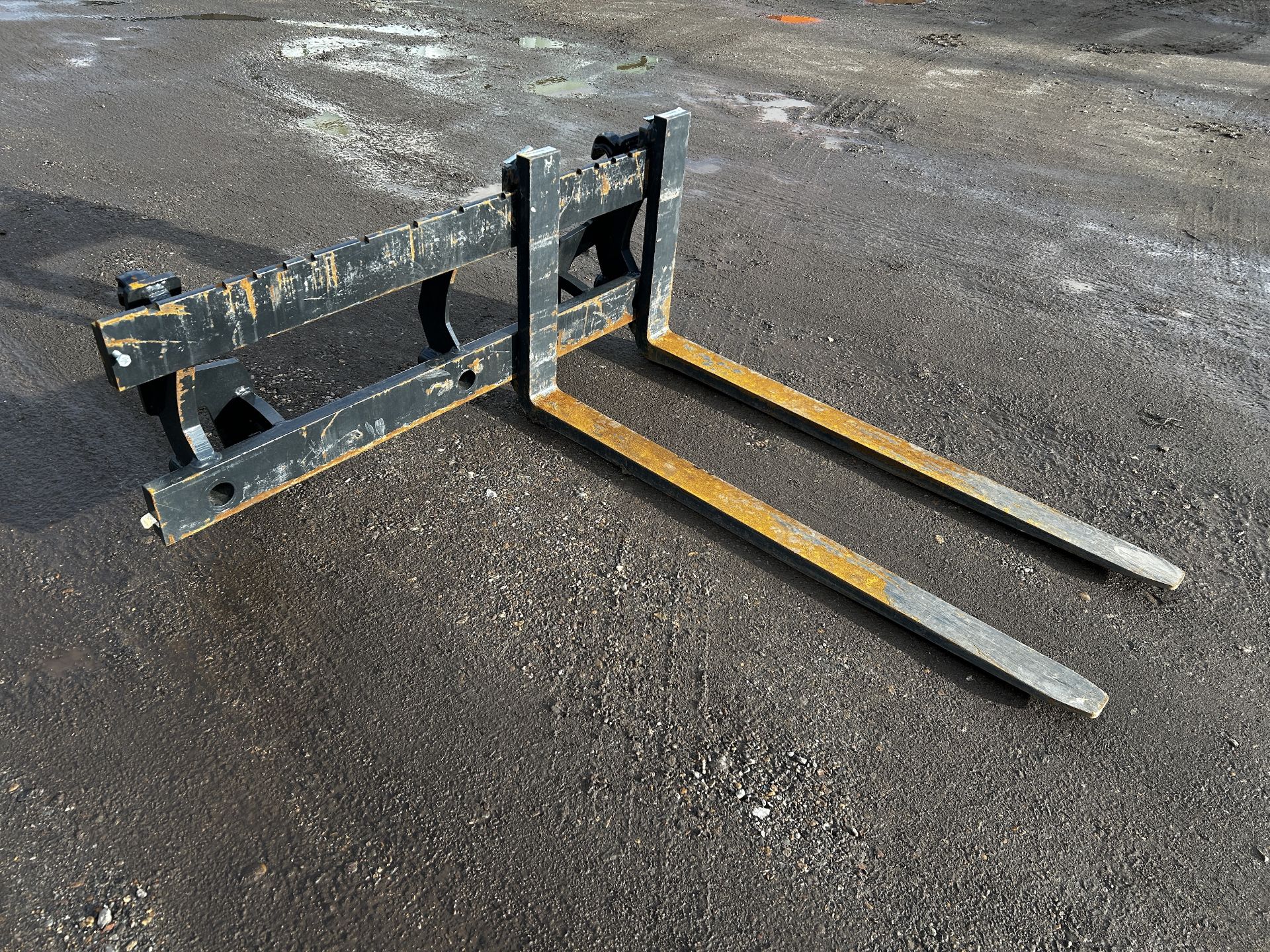 MX Pallet tines. 2022. Euro 8 brackets. Owned from new. For sale due to retirement. Located near - Image 2 of 9