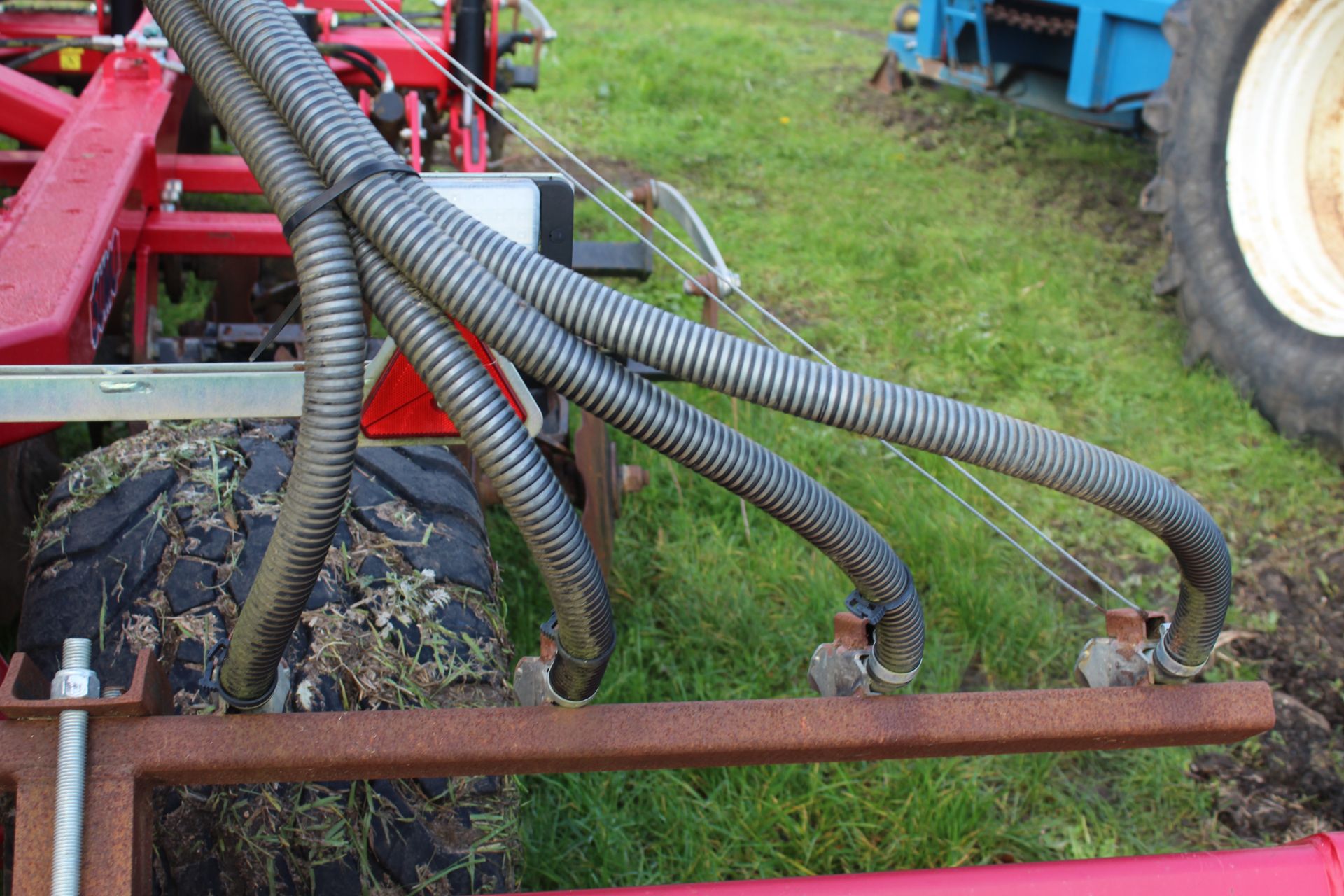 Vaderstad Biodrill 360 seeder. 2014. Currently set up as 15 outlet on bar, previously mounted to - Image 16 of 22