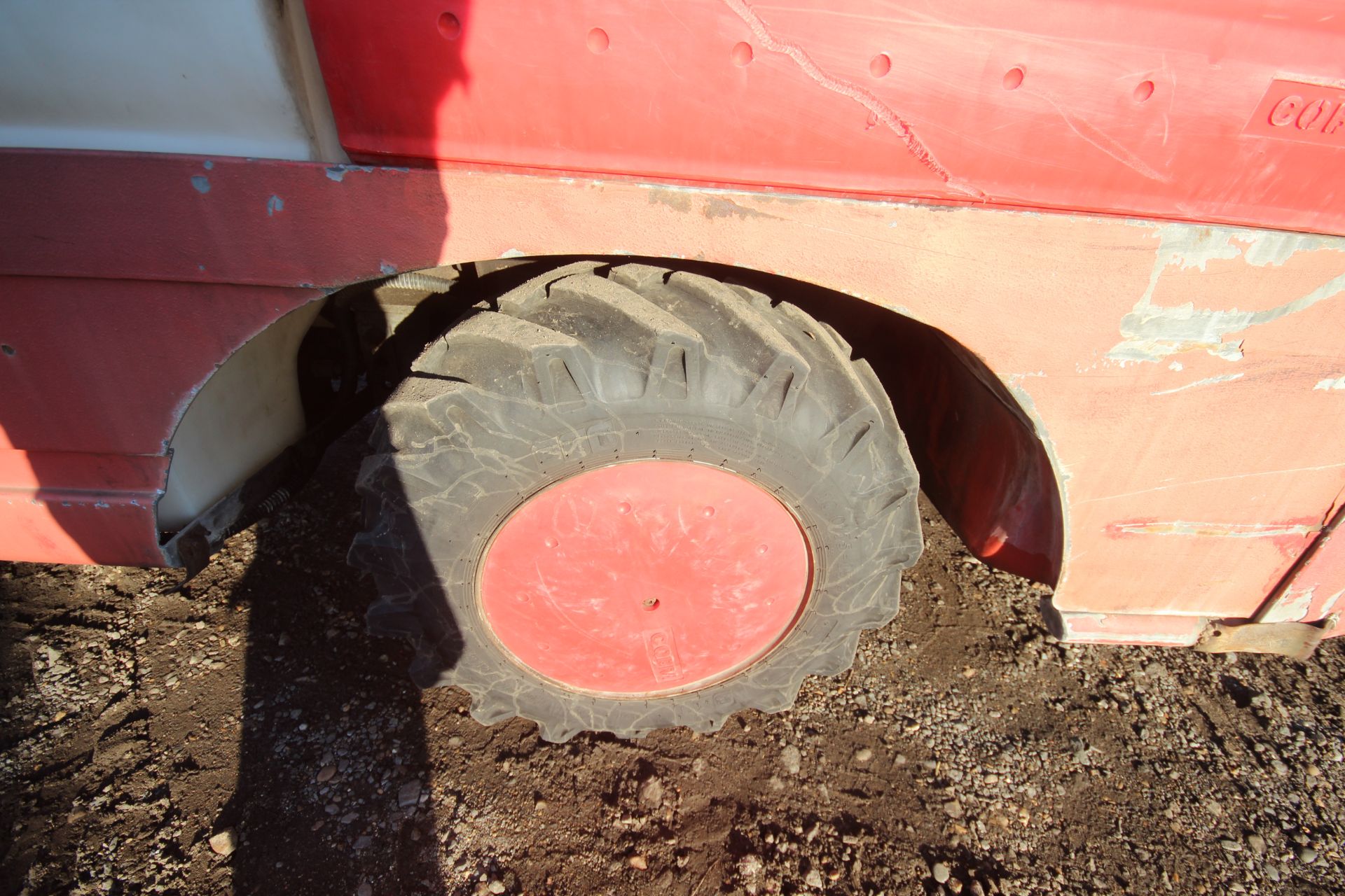 Tifone Cobra 2000 Interceptor 4WD 4WS self-propelled Line sprayer. 2013. Showing 1,161 hours. - Image 16 of 66