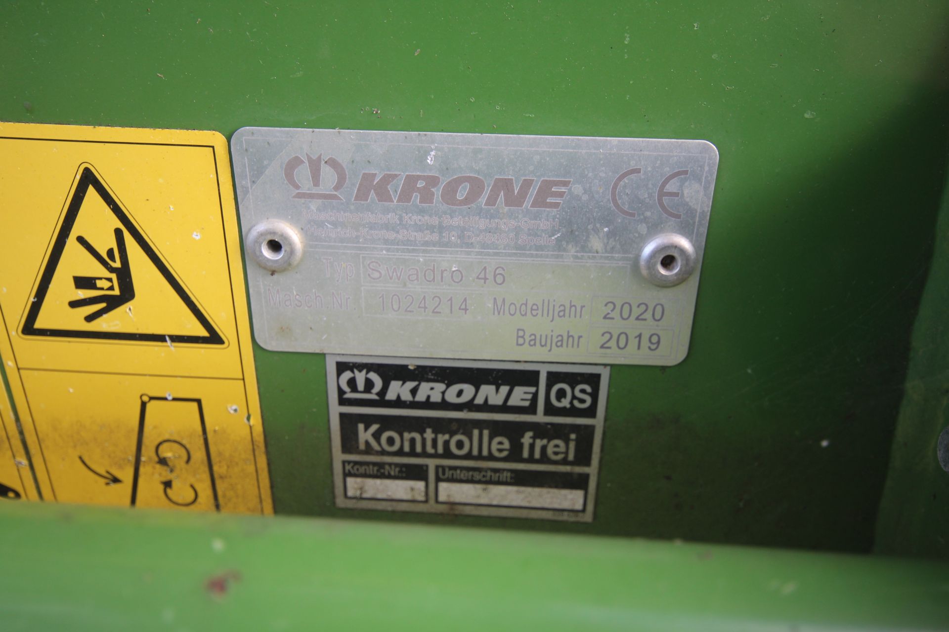 Krone Swadro 46 4.6m single rotor mounted rake. 2019. Owned from new. V - Image 25 of 26